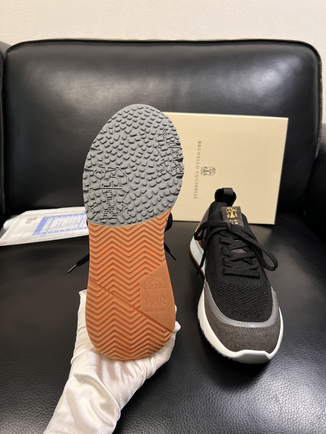 Brunello Cucinelli  高品质 顶级工艺品  BC  专柜同步原厂配置，意大利进口牛皮面