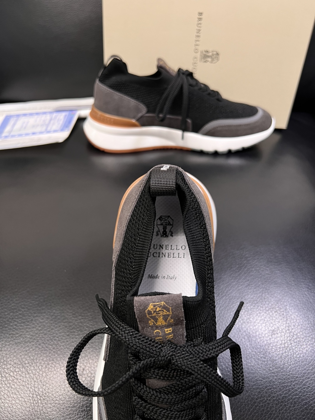Brunello Cucinelli  高品质 顶级工艺品  BC  专柜同步原厂配置，意大利进口牛皮面