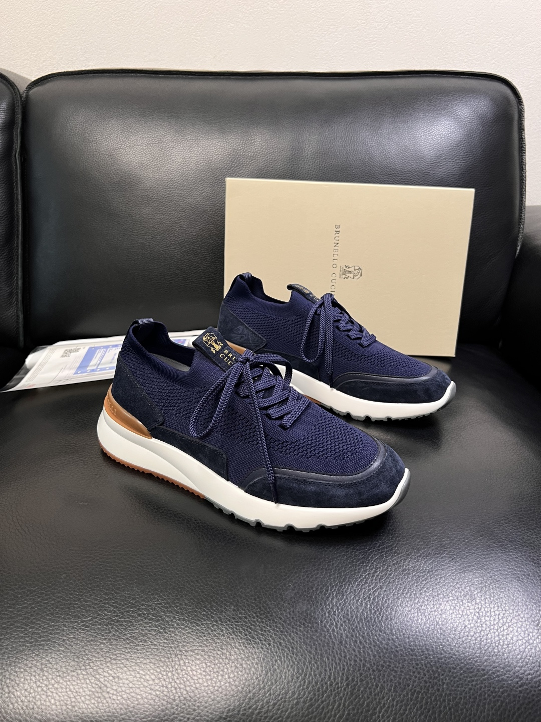 Brunello Cucinelli  高品质 顶级工艺品  BC  专柜同步原厂配置，意大利进口牛皮面