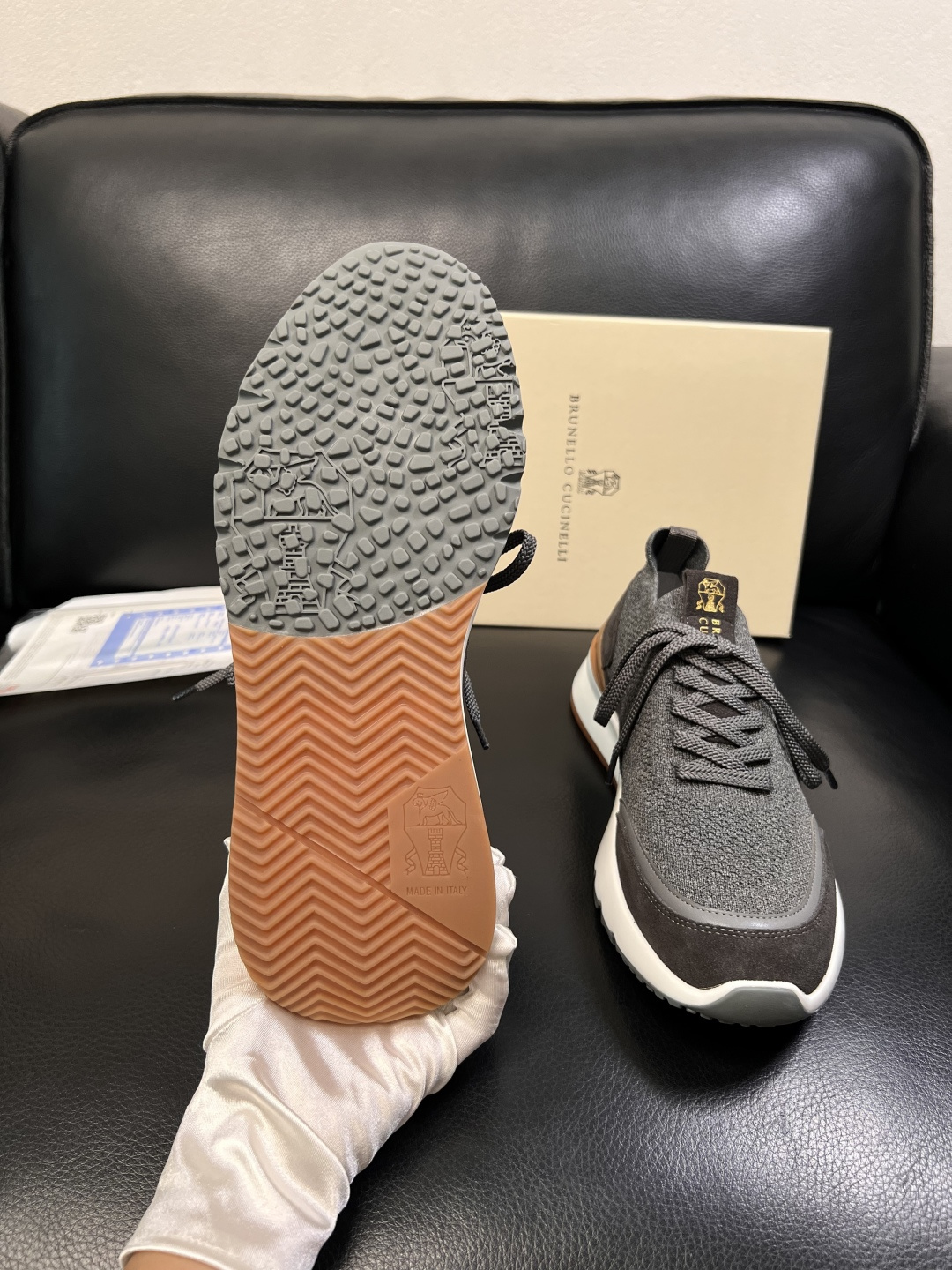 Brunello Cucinelli  高品质 顶级工艺品  BC  专柜同步原厂配置，意大利进口牛皮面