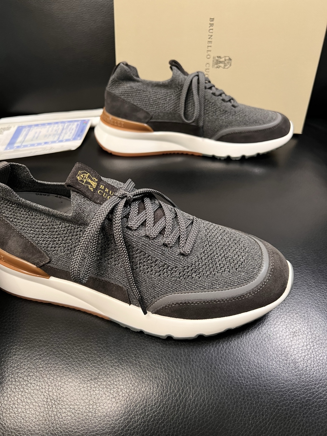 Brunello Cucinelli  高品质 顶级工艺品  BC  专柜同步原厂配置，意大利进口牛皮面