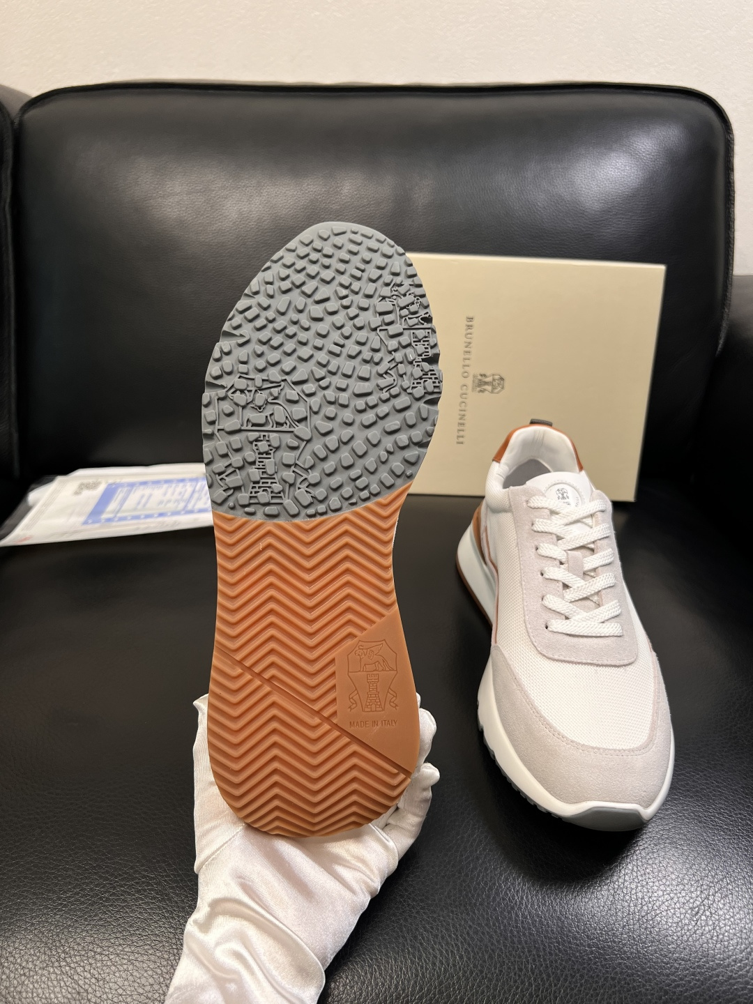 Brunello Cucinelli  高品质 顶级工艺品  BC  专柜同步原厂配置，意大利进口牛皮面