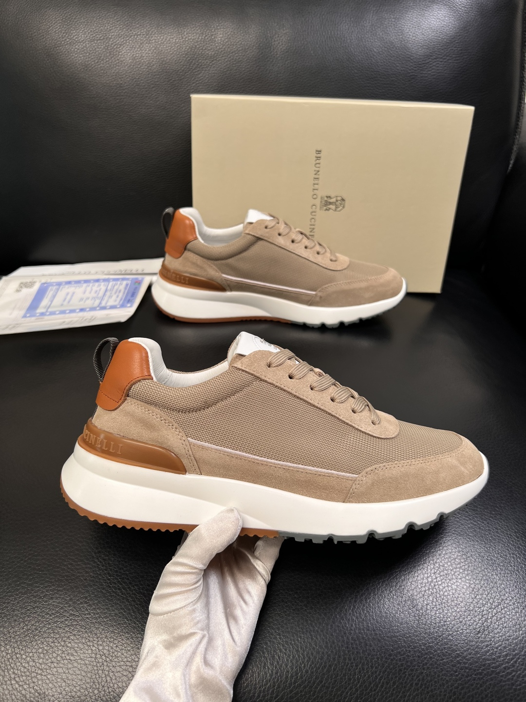 Brunello Cucinelli  高品质 顶级工艺品  BC  专柜同步原厂配置，意大利进口牛皮面