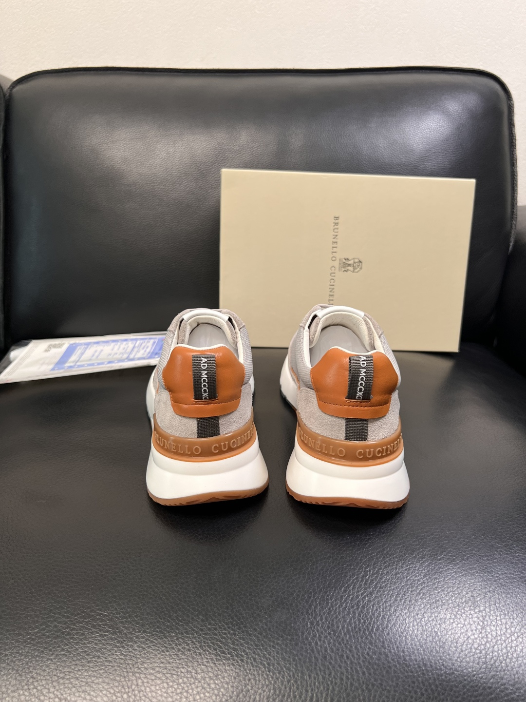 Brunello Cucinelli  高品质 顶级工艺品  BC  专柜同步原厂配置，意大利进口牛皮面
