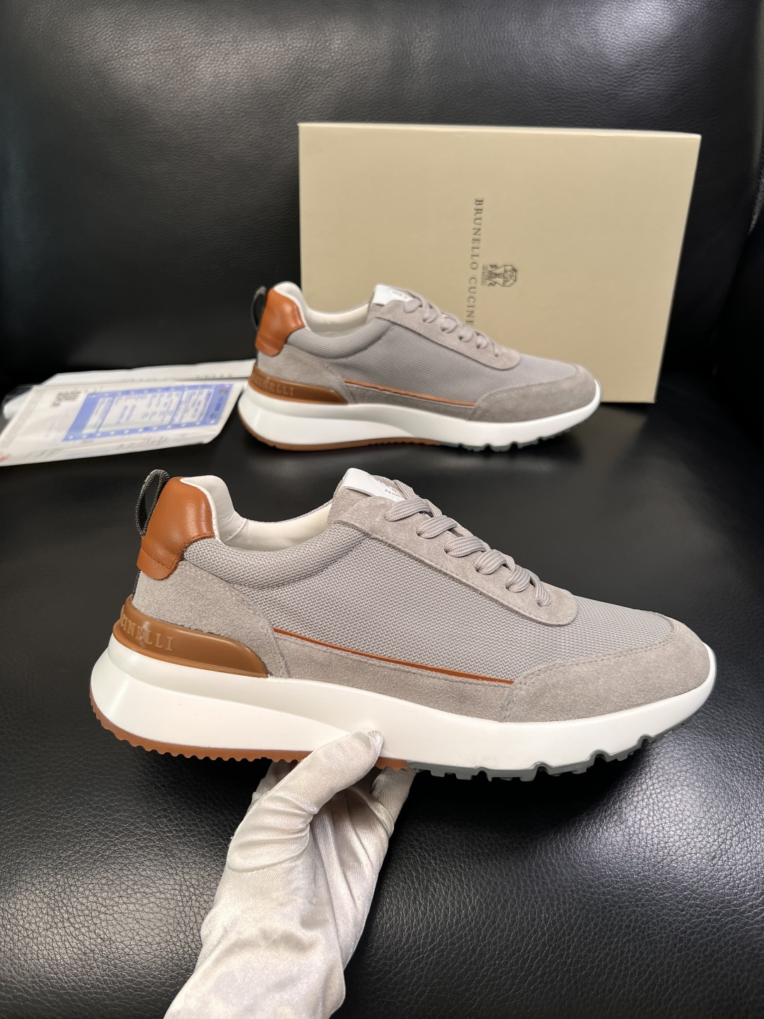 Brunello Cucinelli  高品质 顶级工艺品  BC  专柜同步原厂配置，意大利进口牛皮面