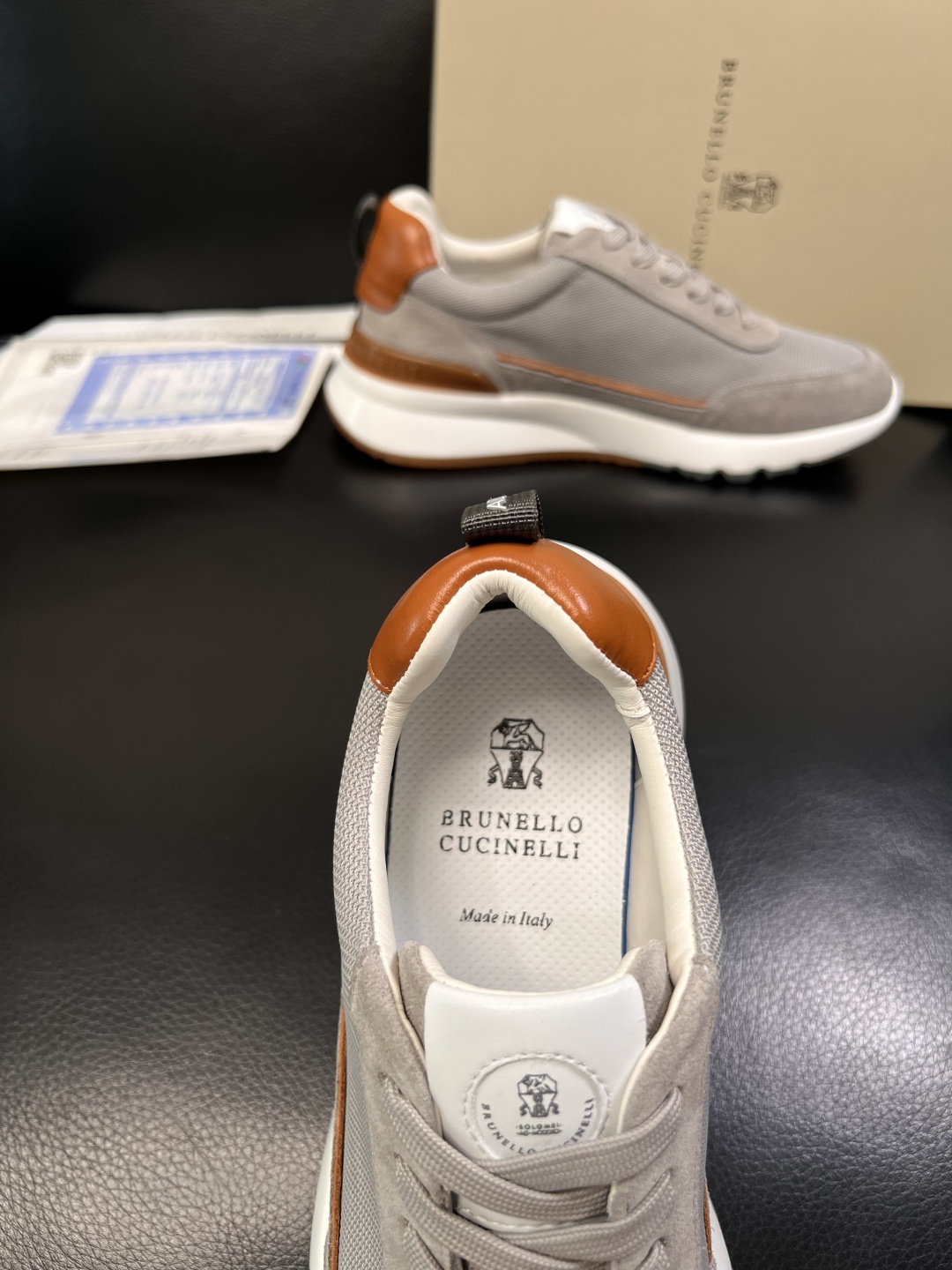 Brunello Cucinelli  高品质 顶级工艺品  BC  专柜同步原厂配置，意大利进口牛皮面