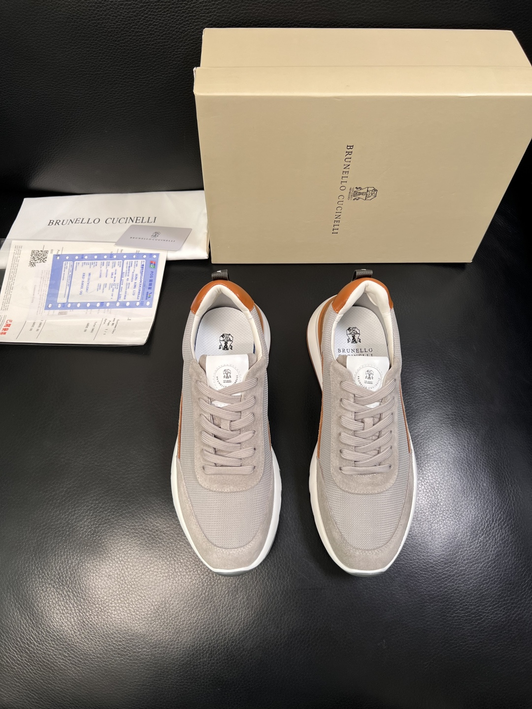 Brunello Cucinelli  高品质 顶级工艺品  BC  专柜同步原厂配置，意大利进口牛皮面