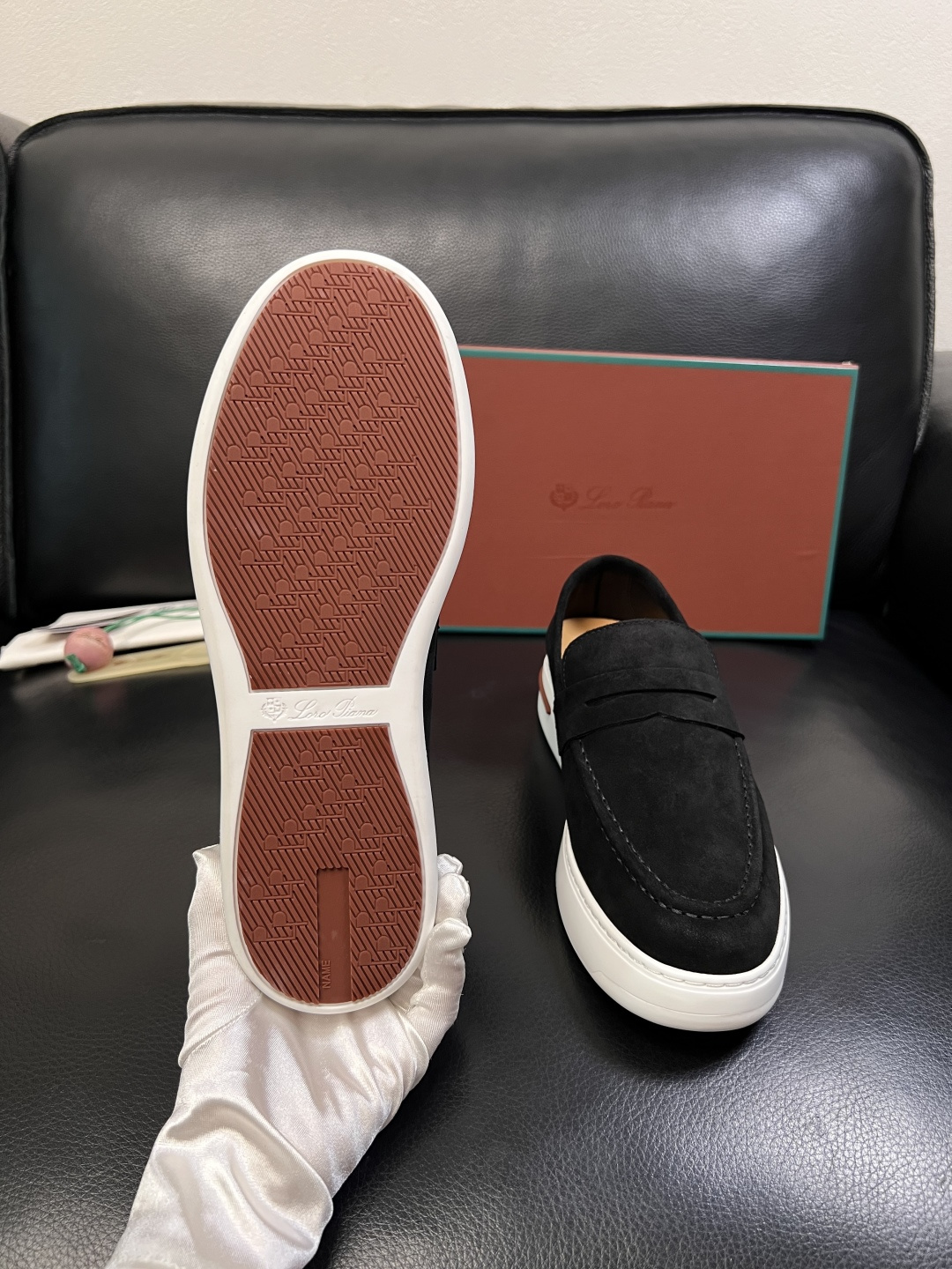 Loro Piana  高品质  顶级工艺品  诺悠翩雅  新品专柜同步原厂配置，鞋面意大利进口牛皮面料