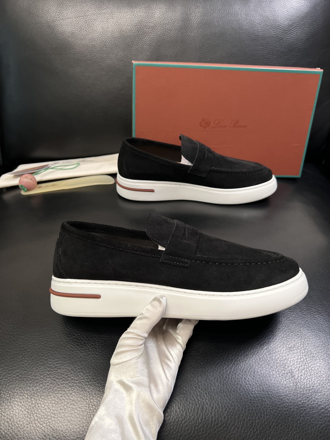 Loro Piana  高品质  顶级工艺品  诺悠翩雅  新品专柜同步原厂配置，鞋面意大利进口牛皮面料