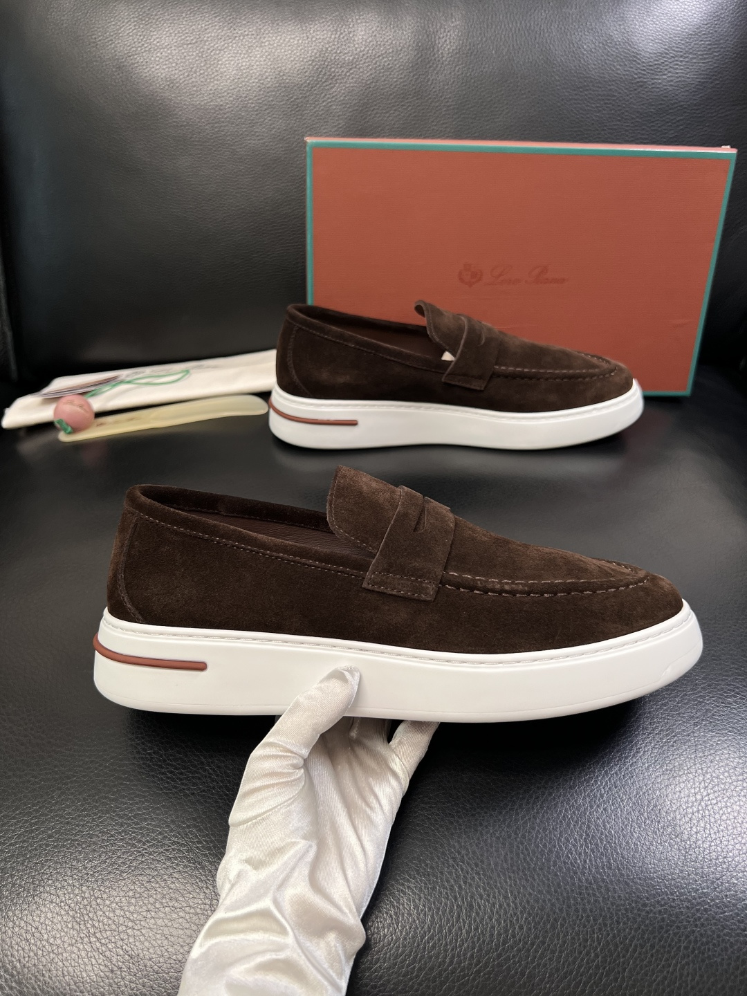 Loro Piana  高品质  顶级工艺品  诺悠翩雅  新品专柜同步原厂配置，鞋面意大利进口牛皮面料