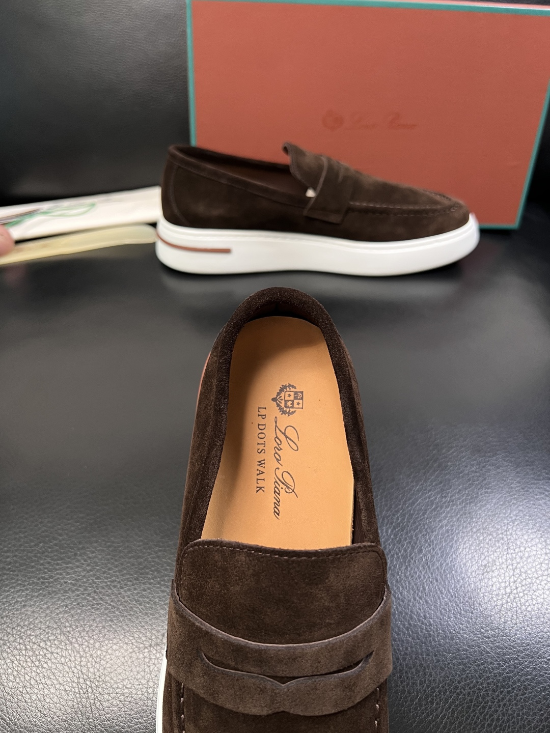 Loro Piana  高品质  顶级工艺品  诺悠翩雅  新品专柜同步原厂配置，鞋面意大利进口牛皮面料