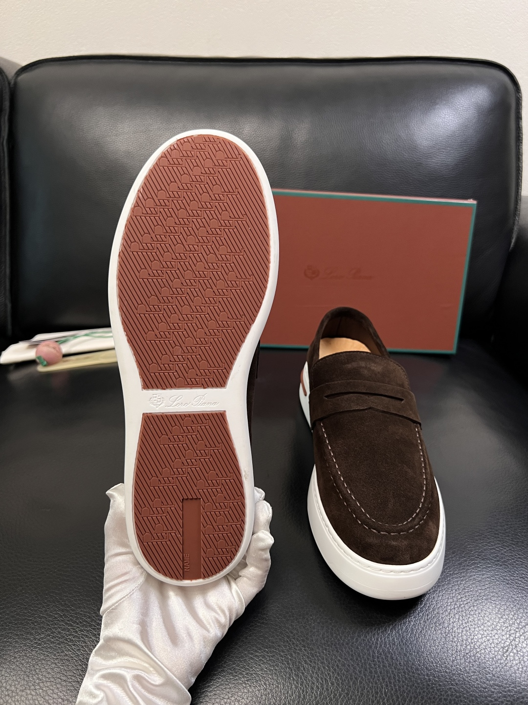 Loro Piana  高品质  顶级工艺品  诺悠翩雅  新品专柜同步原厂配置，鞋面意大利进口牛皮面料