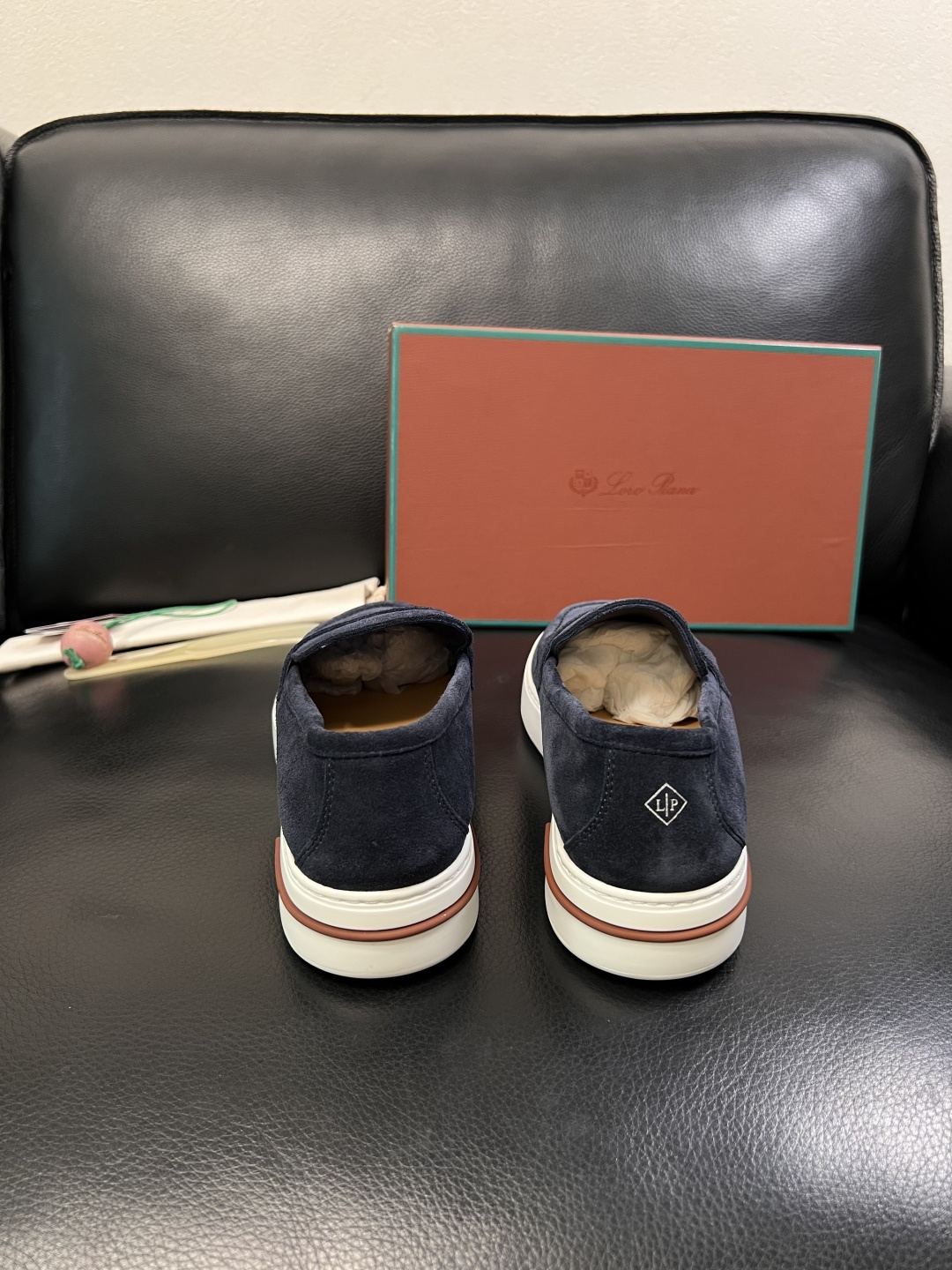 Loro Piana  高品质  顶级工艺品  诺悠翩雅  新品专柜同步原厂配置，鞋面意大利进口牛皮面料