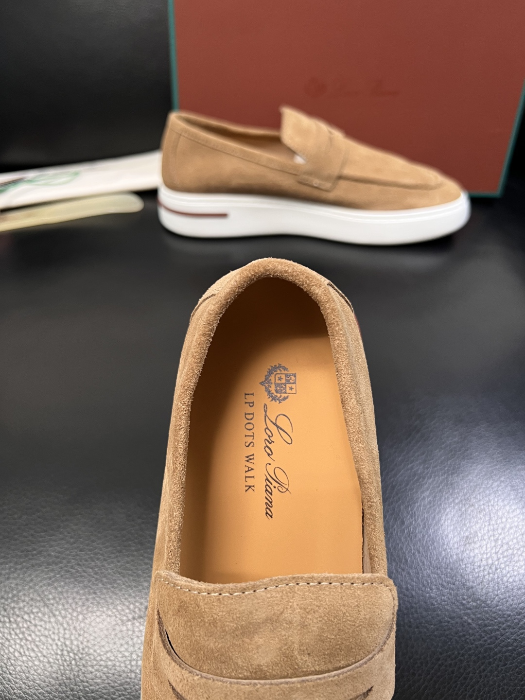 Loro Piana  高品质  顶级工艺品  诺悠翩雅  新品专柜同步原厂配置，鞋面意大利进口牛皮面料