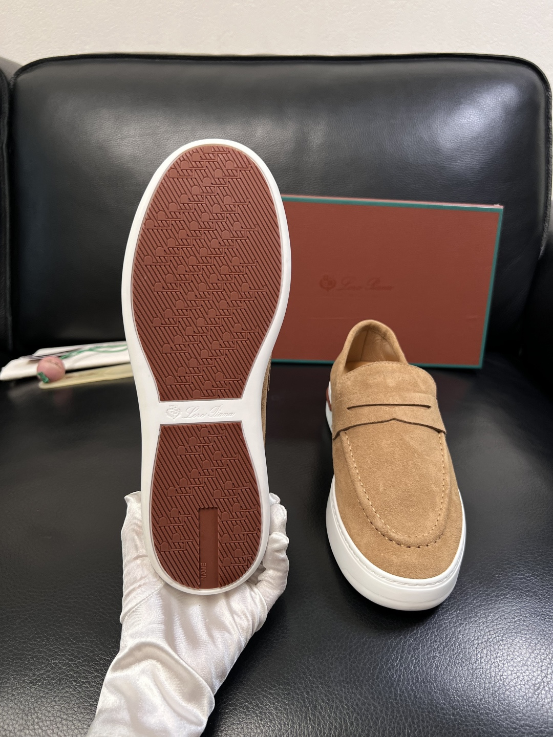 Loro Piana  高品质  顶级工艺品  诺悠翩雅  新品专柜同步原厂配置，鞋面意大利进口牛皮面料