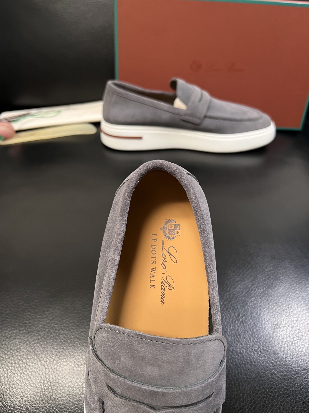 Loro Piana  高品质  顶级工艺品  诺悠翩雅  新品专柜同步原厂配置，鞋面意大利进口牛皮面料