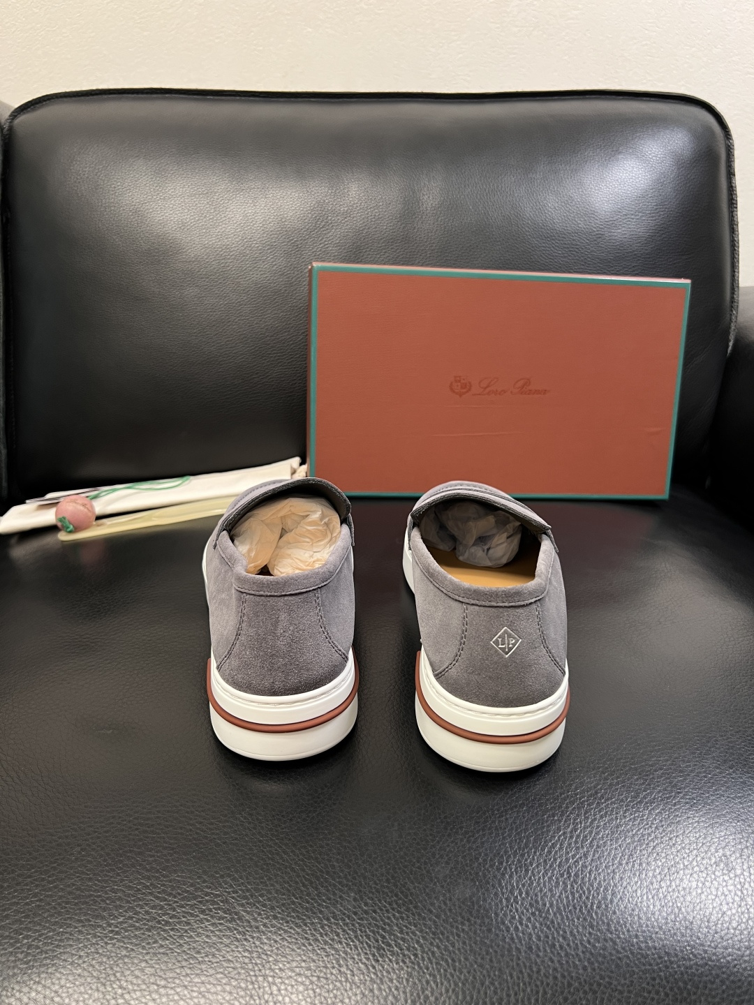 Loro Piana  高品质  顶级工艺品  诺悠翩雅  新品专柜同步原厂配置，鞋面意大利进口牛皮面料