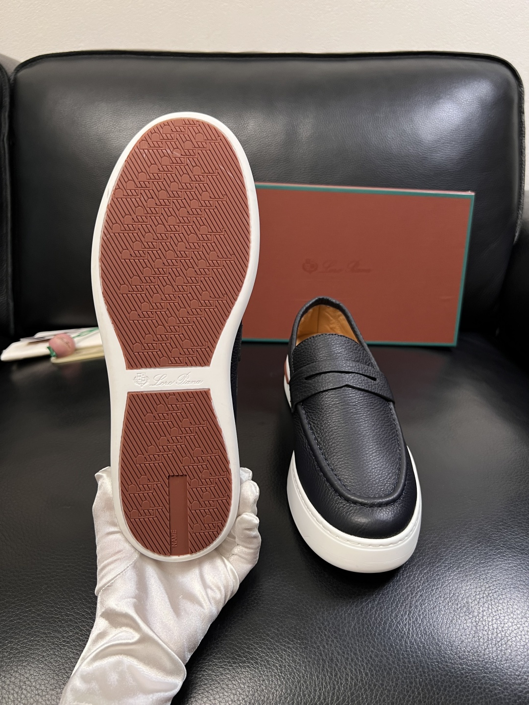 Loro Piana  高品质  顶级工艺品  诺悠翩雅  新品专柜同步原厂配置，鞋面意大利进口牛皮面料