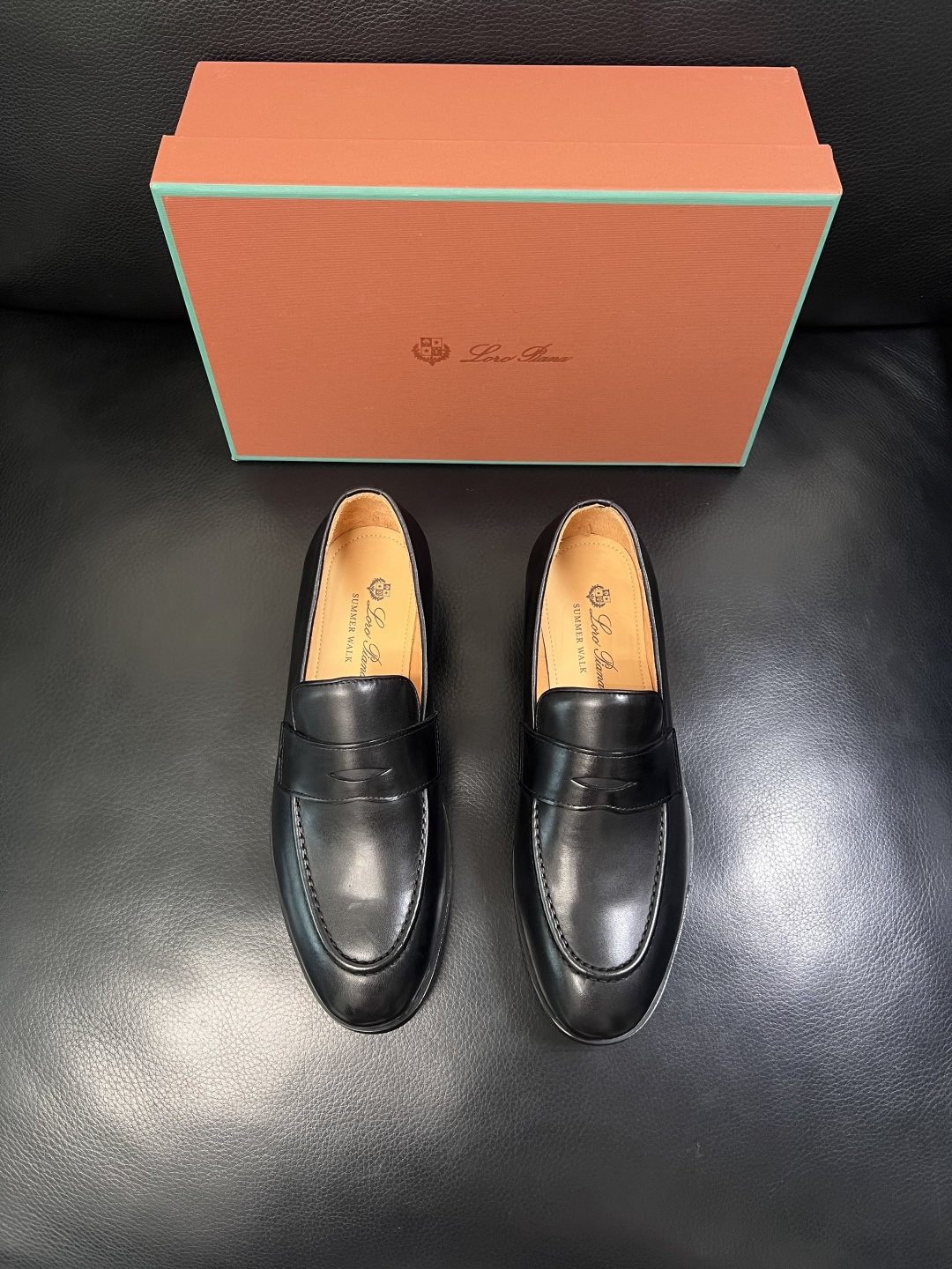 Loro Piana  高品质  顶级工艺品  诺悠翩雅  皮鞋新品专柜同步原厂配置，鞋面意大利进口牛皮
