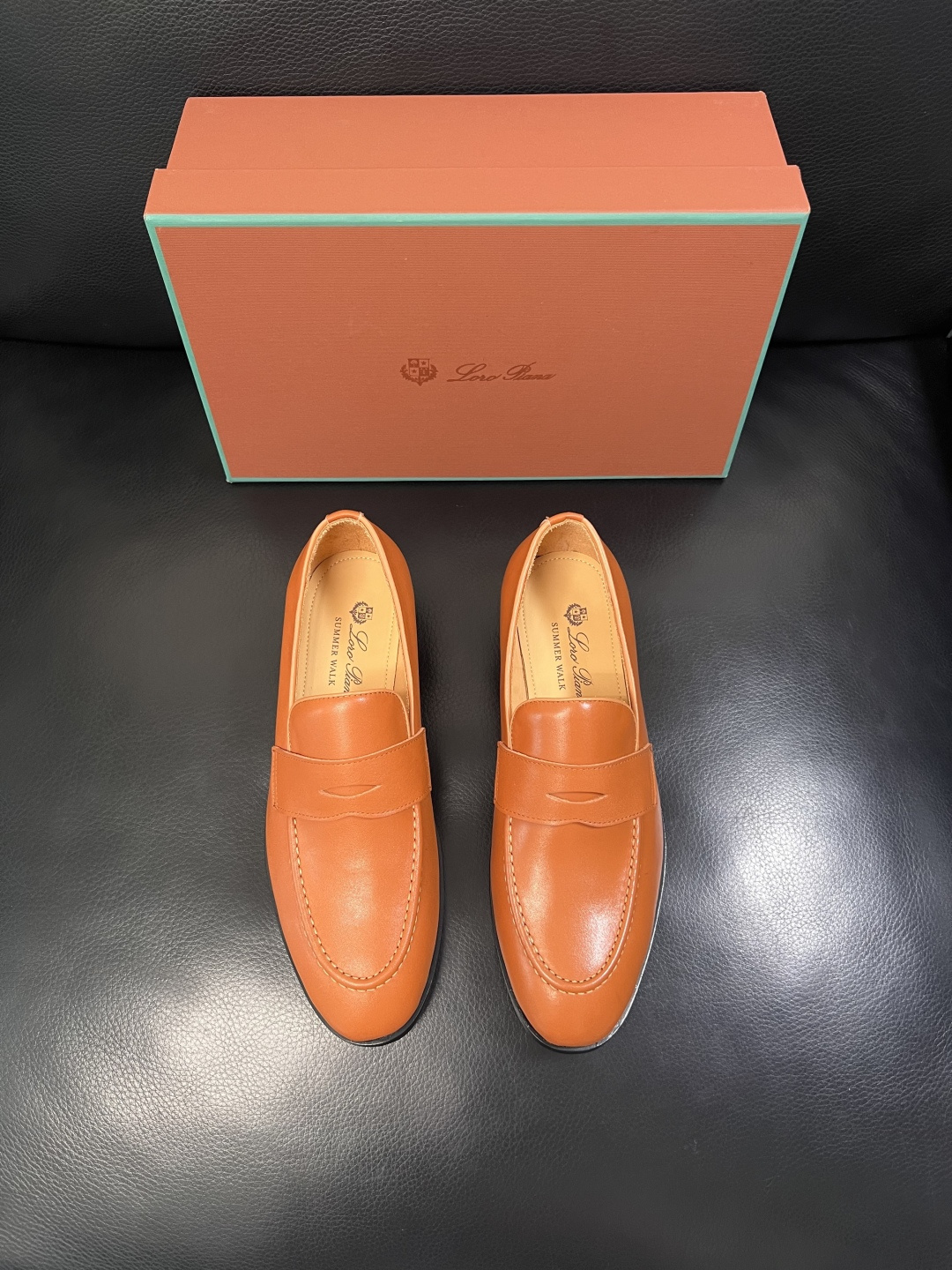 Loro Piana  高品质  顶级工艺品  诺悠翩雅  皮鞋新品专柜同步原厂配置，鞋面意大利进口牛皮