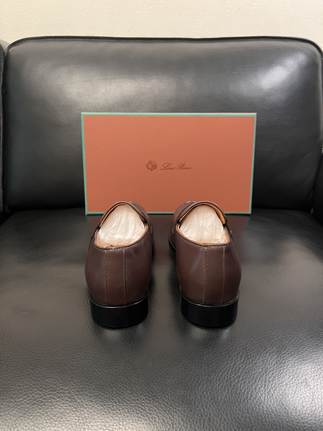 Loro Piana  高品质  顶级工艺品  诺悠翩雅  皮鞋新品专柜同步原厂配置，鞋面意大利进口牛皮