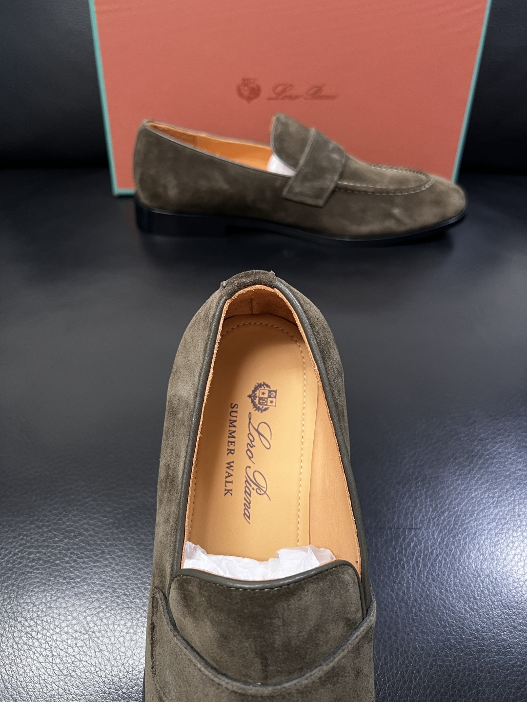 Loro Piana  高品质  顶级工艺品  诺悠翩雅  皮鞋新品专柜同步原厂配置，鞋面意大利进口牛皮