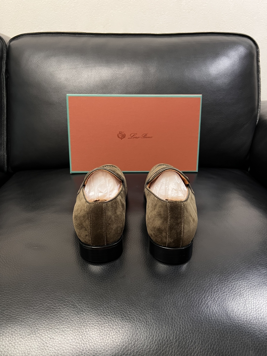 Loro Piana  高品质  顶级工艺品  诺悠翩雅  皮鞋新品专柜同步原厂配置，鞋面意大利进口牛皮