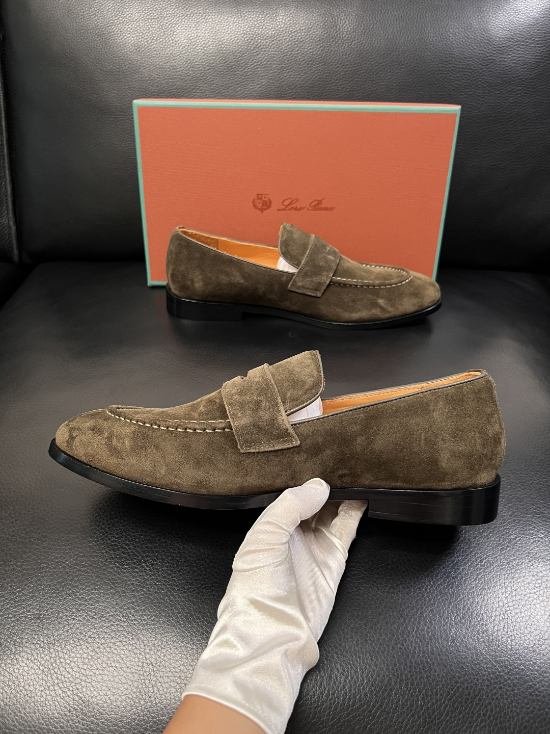 Loro Piana  高品质  顶级工艺品  诺悠翩雅  皮鞋新品专柜同步原厂配置，鞋面意大利进口牛皮