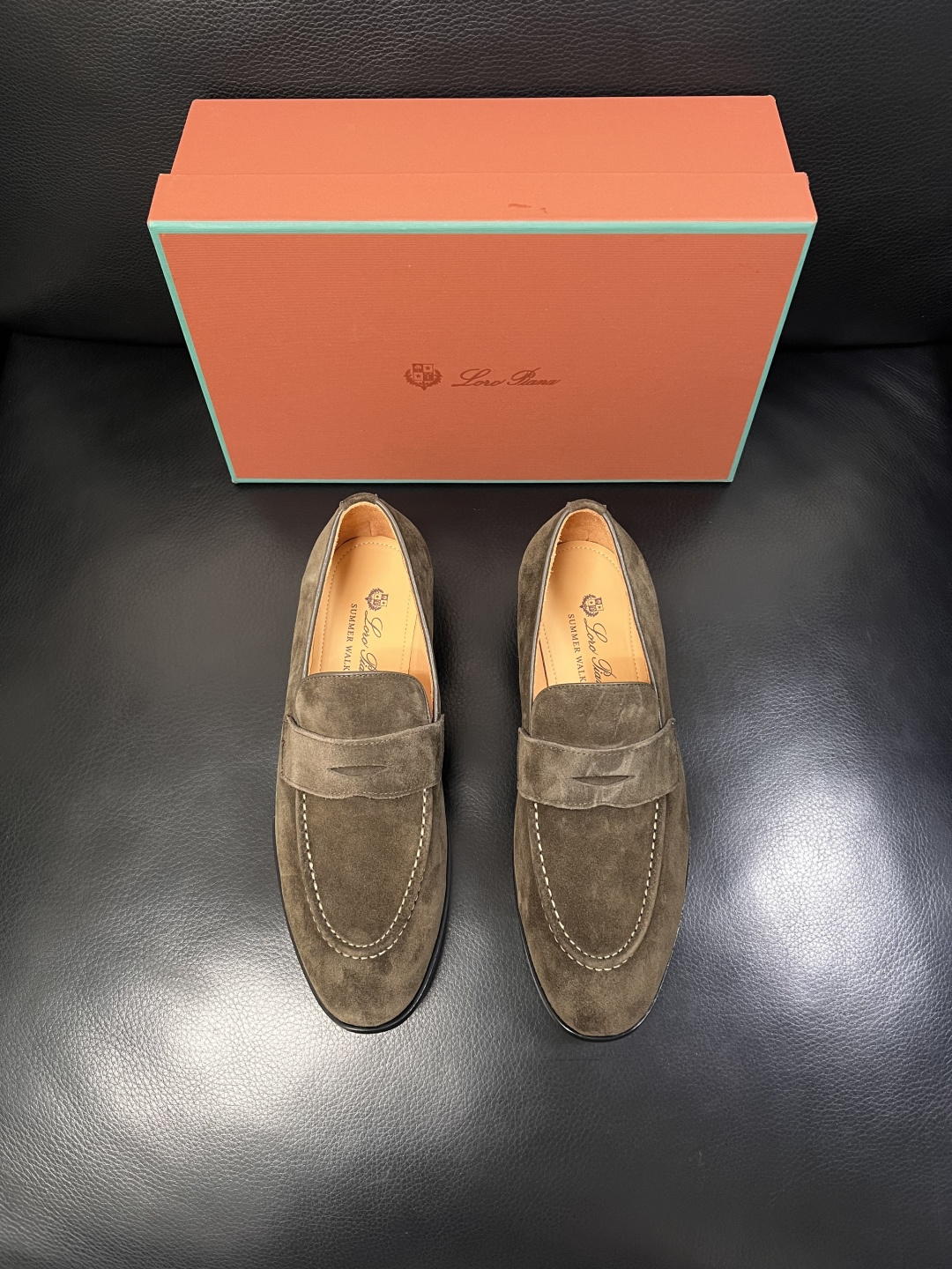 Loro Piana  高品质  顶级工艺品  诺悠翩雅  皮鞋新品专柜同步原厂配置，鞋面意大利进口牛皮