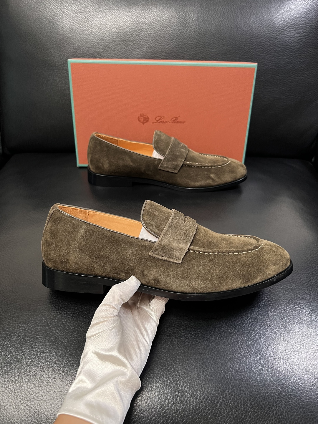 Loro Piana  高品质  顶级工艺品  诺悠翩雅  皮鞋新品专柜同步原厂配置，鞋面意大利进口牛皮