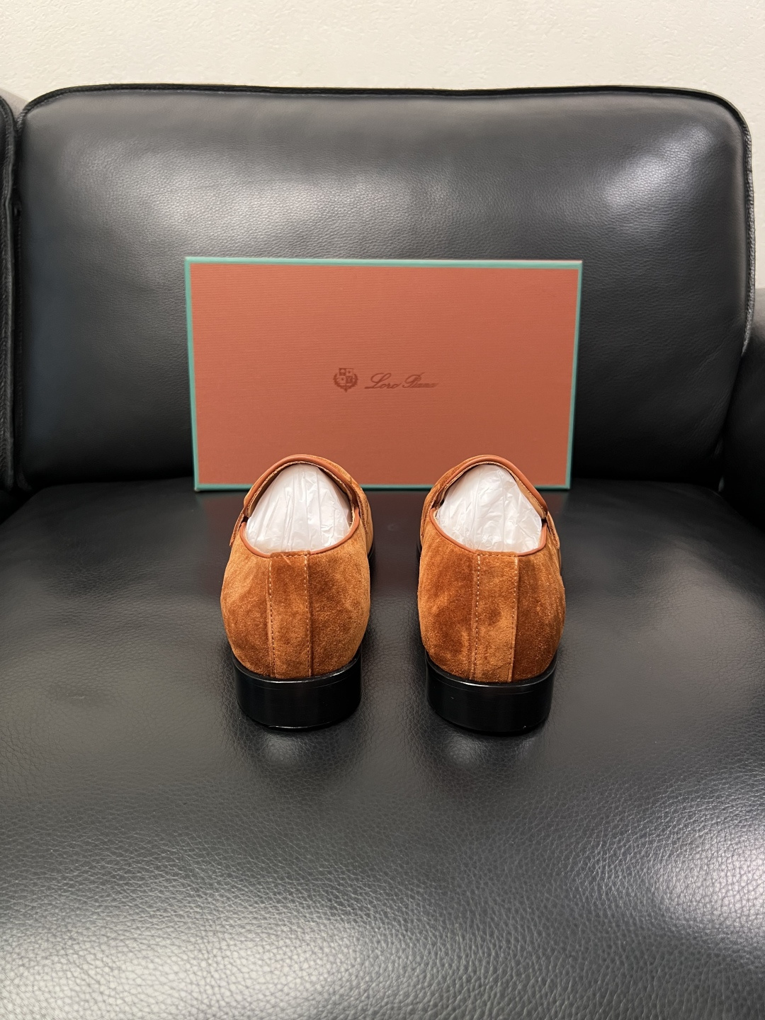 Loro Piana  高品质  顶级工艺品  诺悠翩雅  皮鞋新品专柜同步原厂配置，鞋面意大利进口牛皮