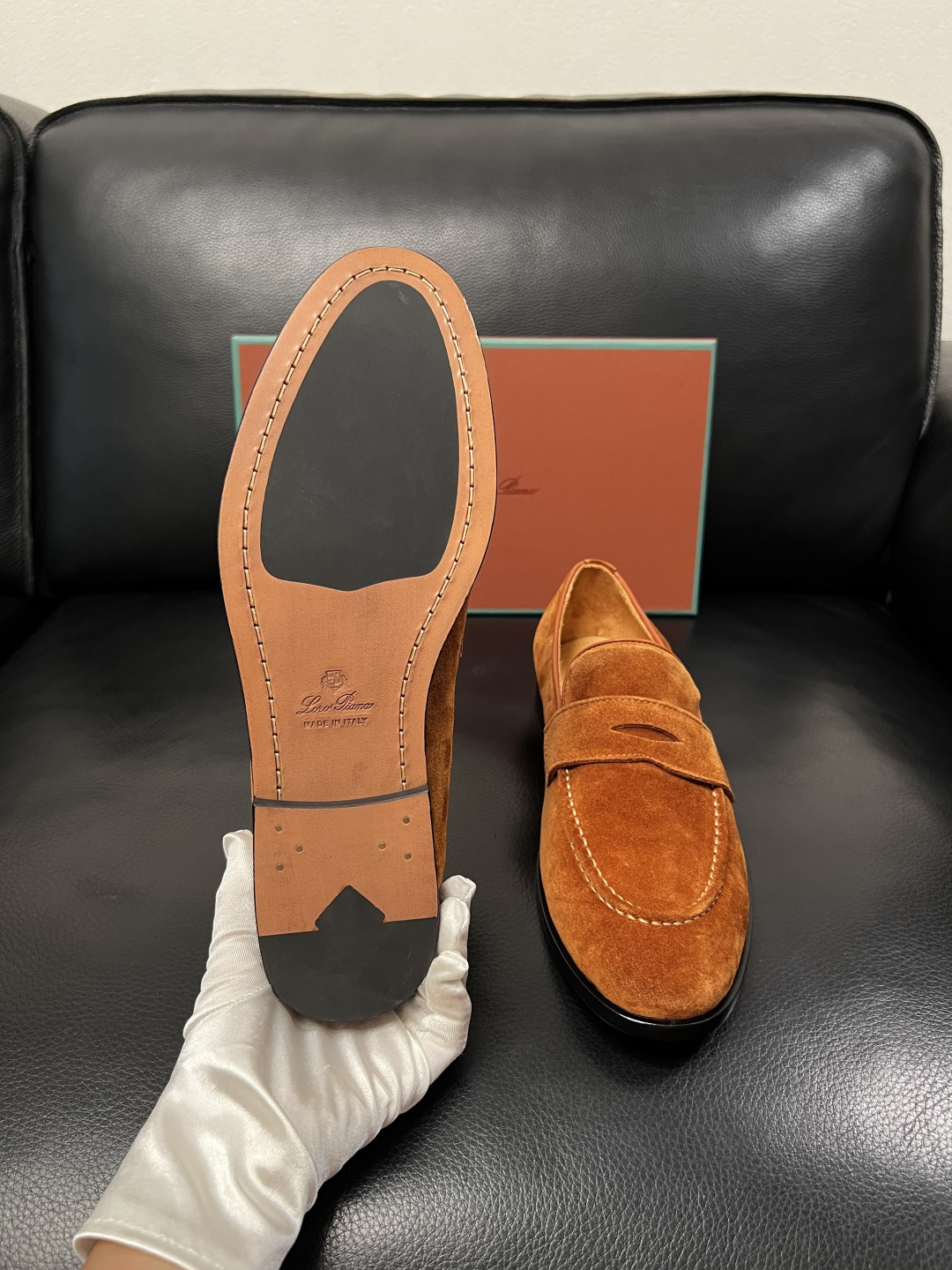 Loro Piana  高品质  顶级工艺品  诺悠翩雅  皮鞋新品专柜同步原厂配置，鞋面意大利进口牛皮