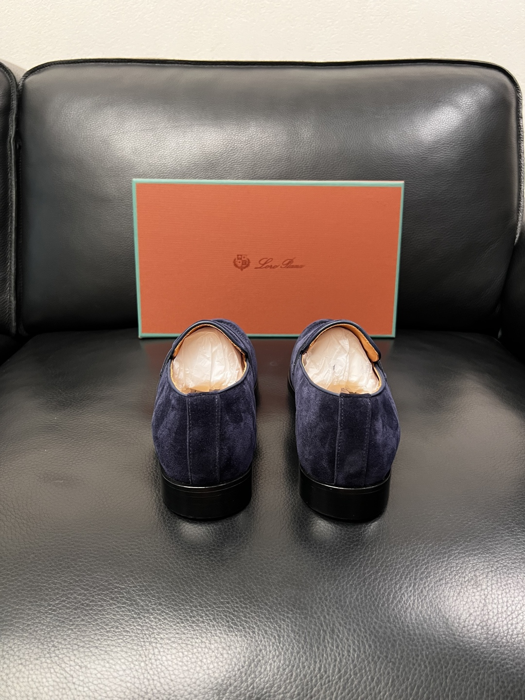 Loro Piana  高品质  顶级工艺品  诺悠翩雅  皮鞋新品专柜同步原厂配置，鞋面意大利进口牛皮
