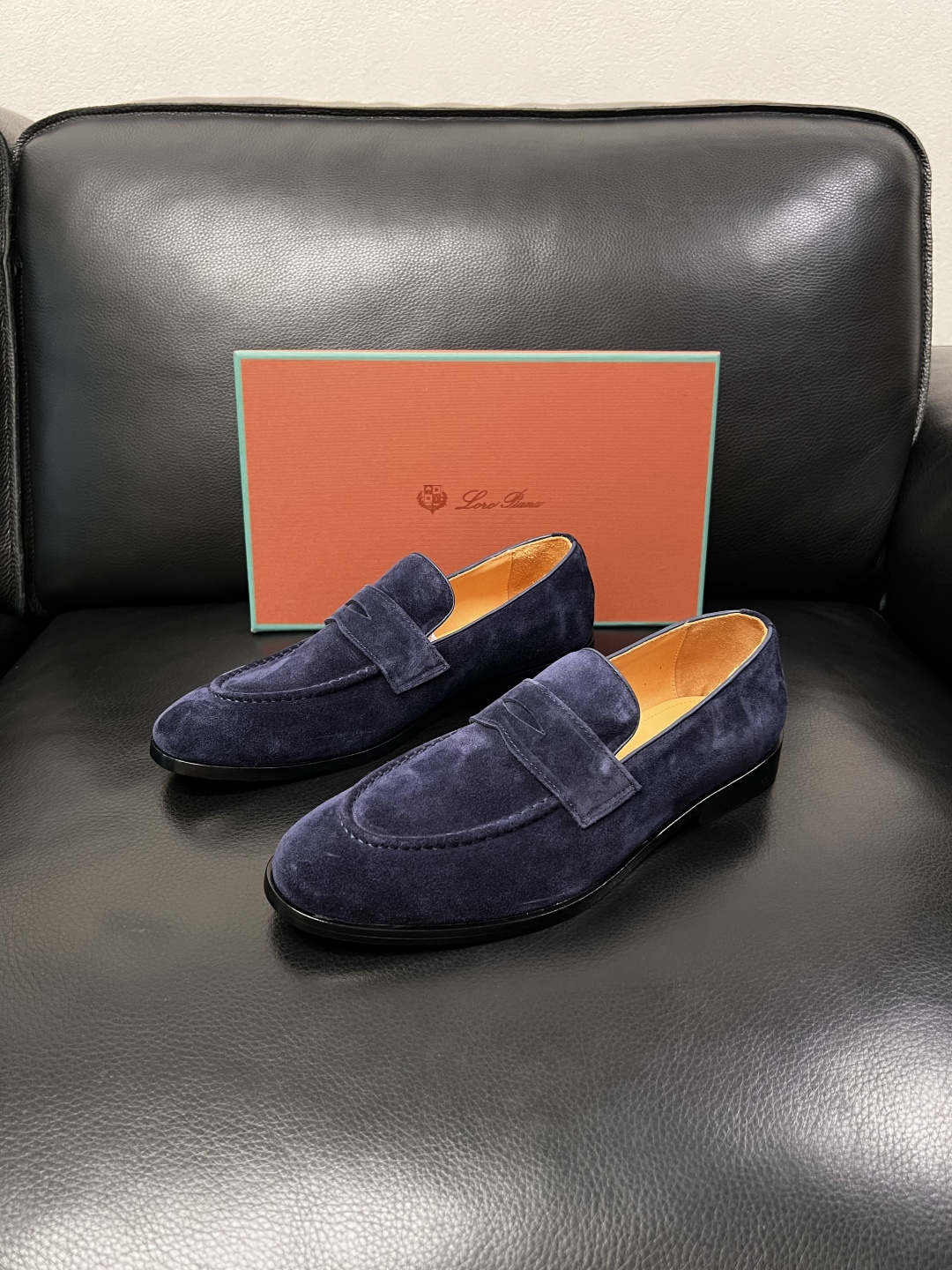 Loro Piana  高品质  顶级工艺品  诺悠翩雅  皮鞋新品专柜同步原厂配置，鞋面意大利进口牛皮