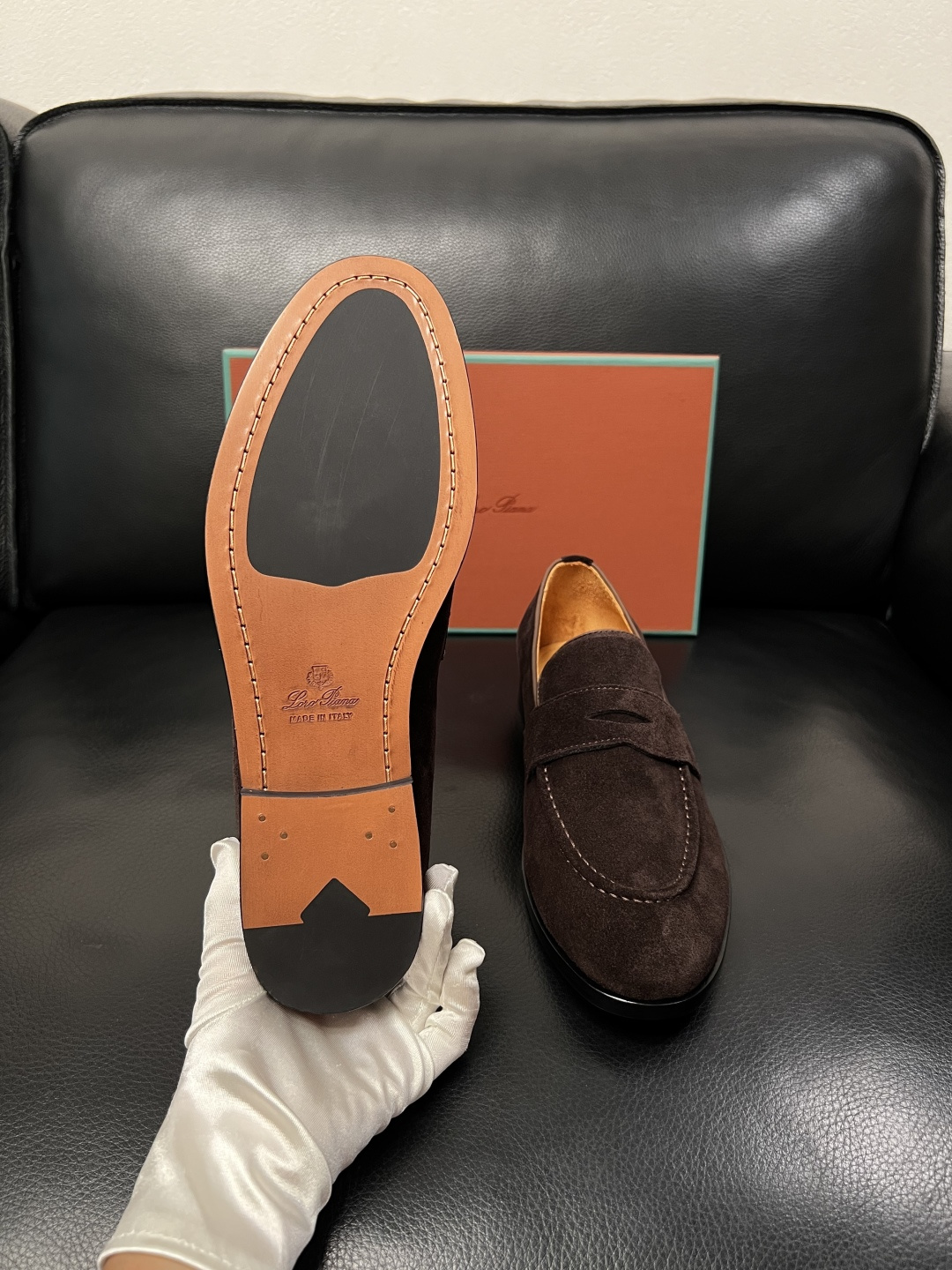 Loro Piana  高品质  顶级工艺品  诺悠翩雅  皮鞋新品专柜同步原厂配置，鞋面意大利进口牛皮