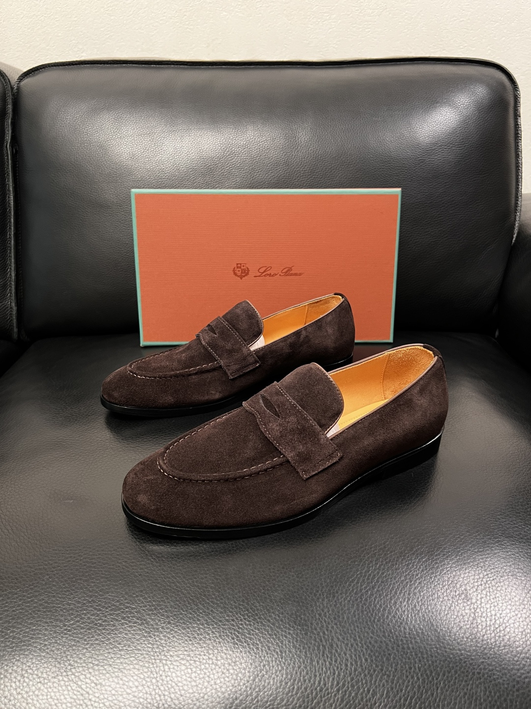 Loro Piana  高品质  顶级工艺品  诺悠翩雅  皮鞋新品专柜同步原厂配置，鞋面意大利进口牛皮