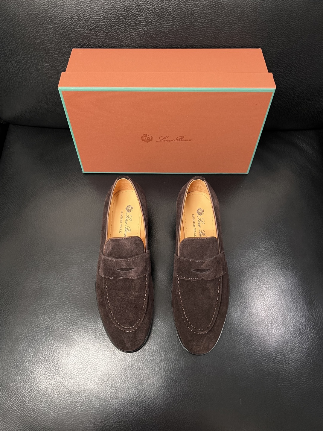 Loro Piana  高品质  顶级工艺品  诺悠翩雅  皮鞋新品专柜同步原厂配置，鞋面意大利进口牛皮