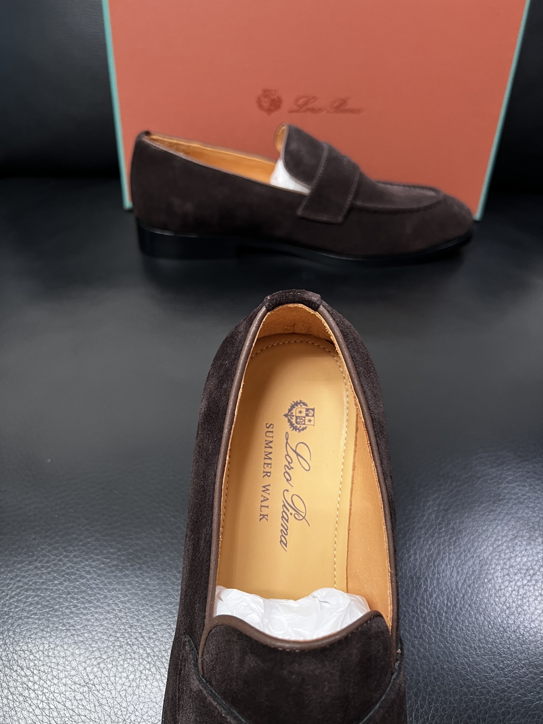 Loro Piana  高品质  顶级工艺品  诺悠翩雅  皮鞋新品专柜同步原厂配置，鞋面意大利进口牛皮