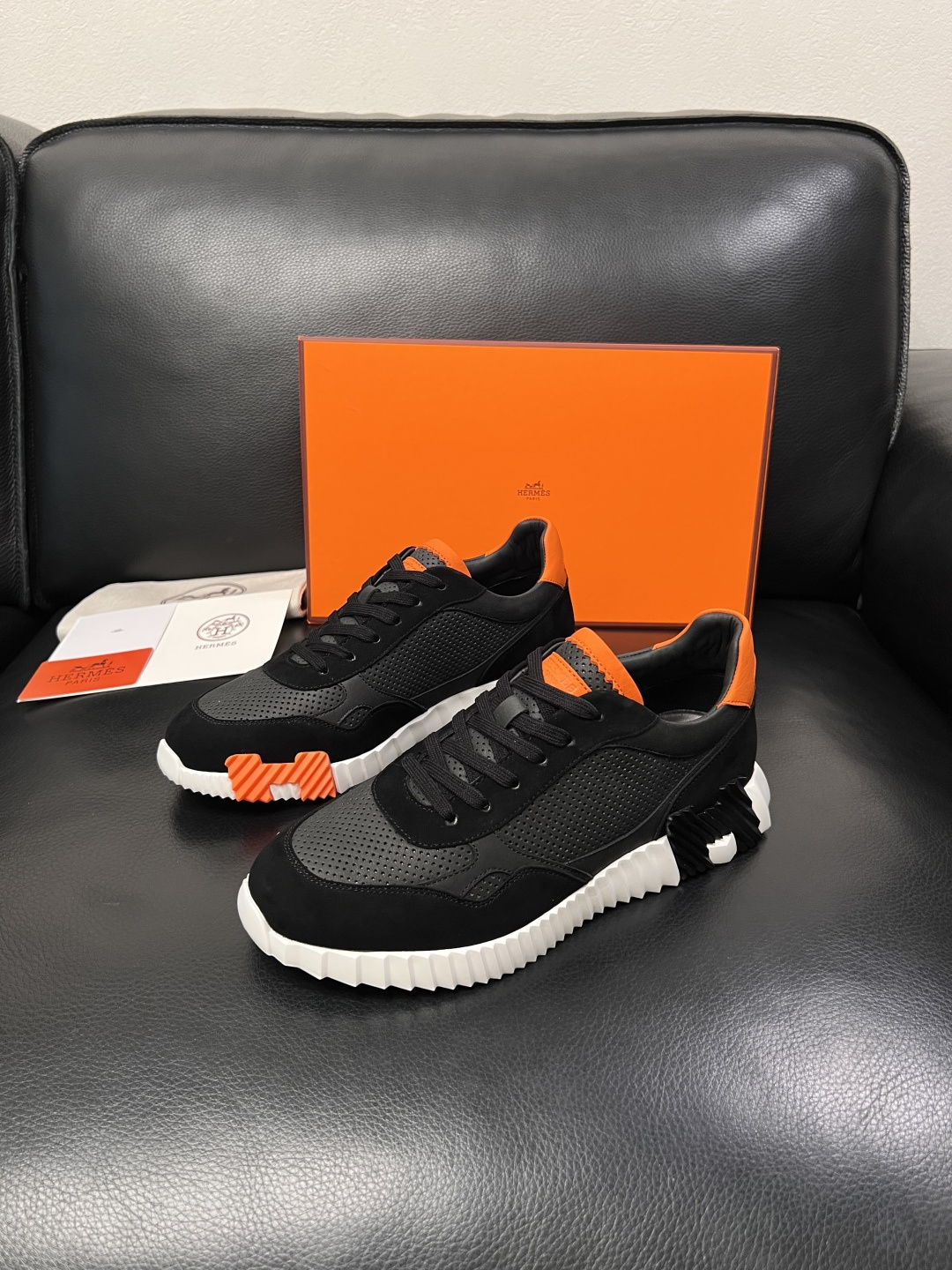 Hermes  高品质  顶级工艺品  爱马仕 专柜同步发售原厂配置，意大利进口原版牛皮面料，高品质拼接