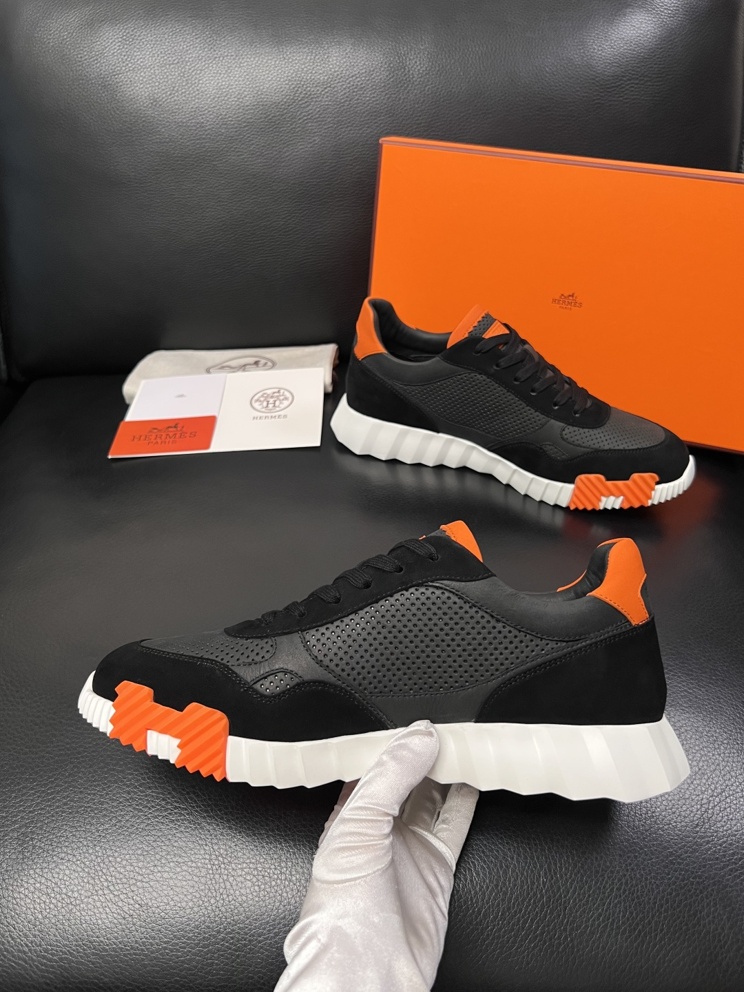 Hermes  高品质  顶级工艺品  爱马仕 专柜同步发售原厂配置，意大利进口原版牛皮面料，高品质拼接