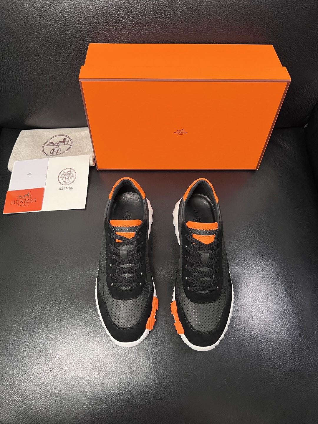 Hermes  高品质  顶级工艺品  爱马仕 专柜同步发售原厂配置，意大利进口原版牛皮面料，高品质拼接