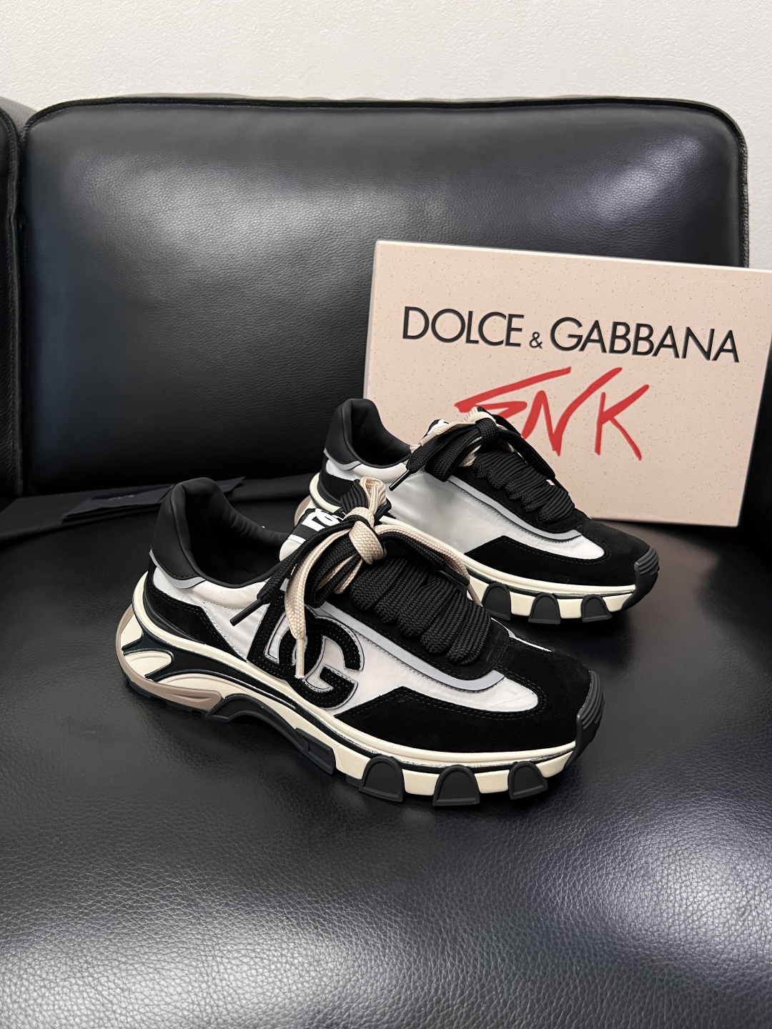 Dolce & Gabbana   高品质  顶级工艺品  杜嘉班纳 爆款专柜新品同步，鞋面意大利进口牛