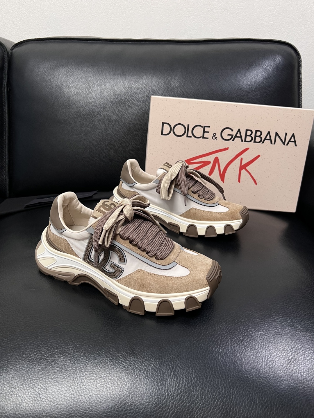 Dolce & Gabbana   高品质  顶级工艺品  杜嘉班纳 爆款专柜新品同步，鞋面意大利进口牛