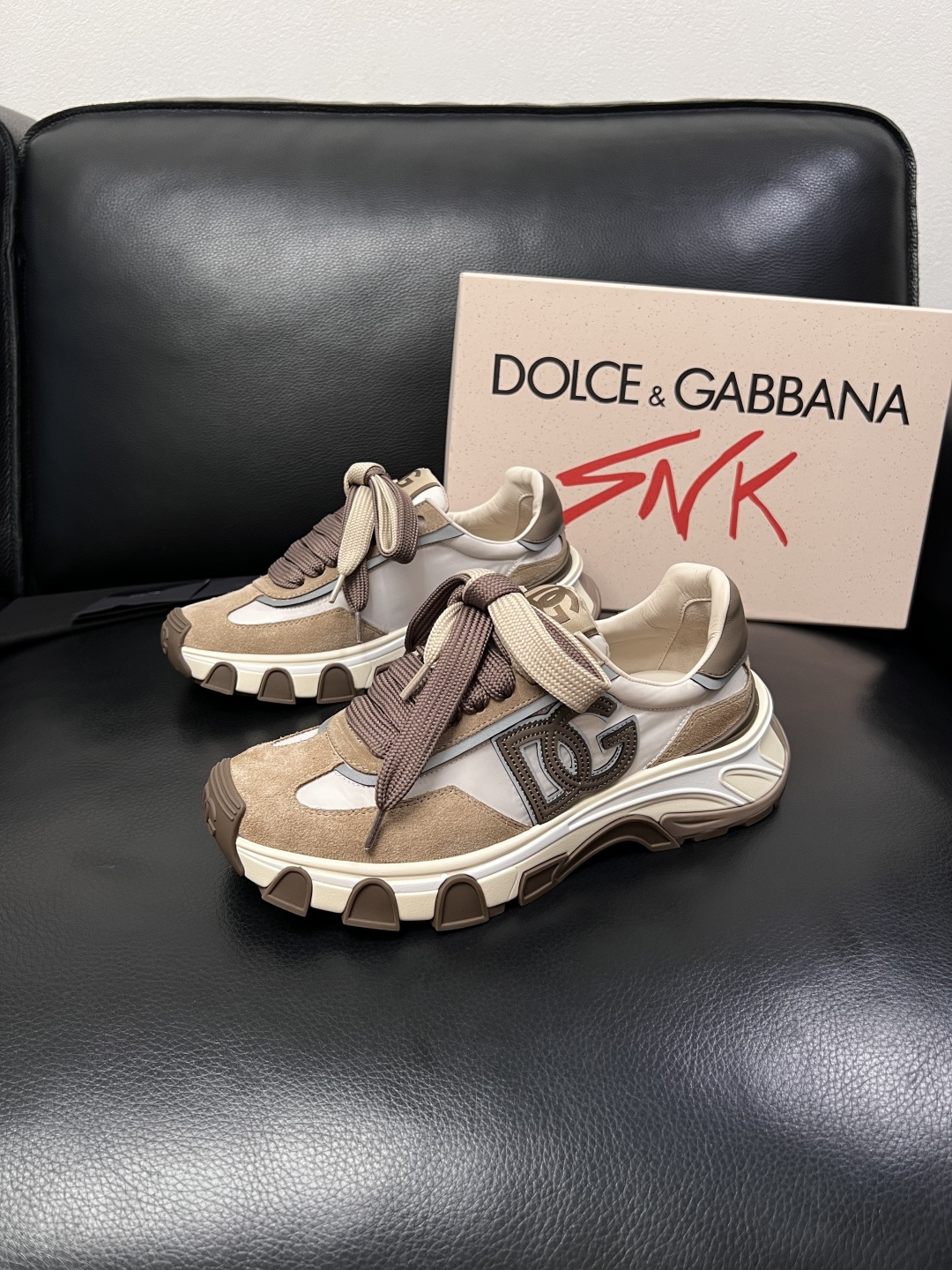 Dolce & Gabbana   高品质  顶级工艺品  杜嘉班纳 爆款专柜新品同步，鞋面意大利进口牛