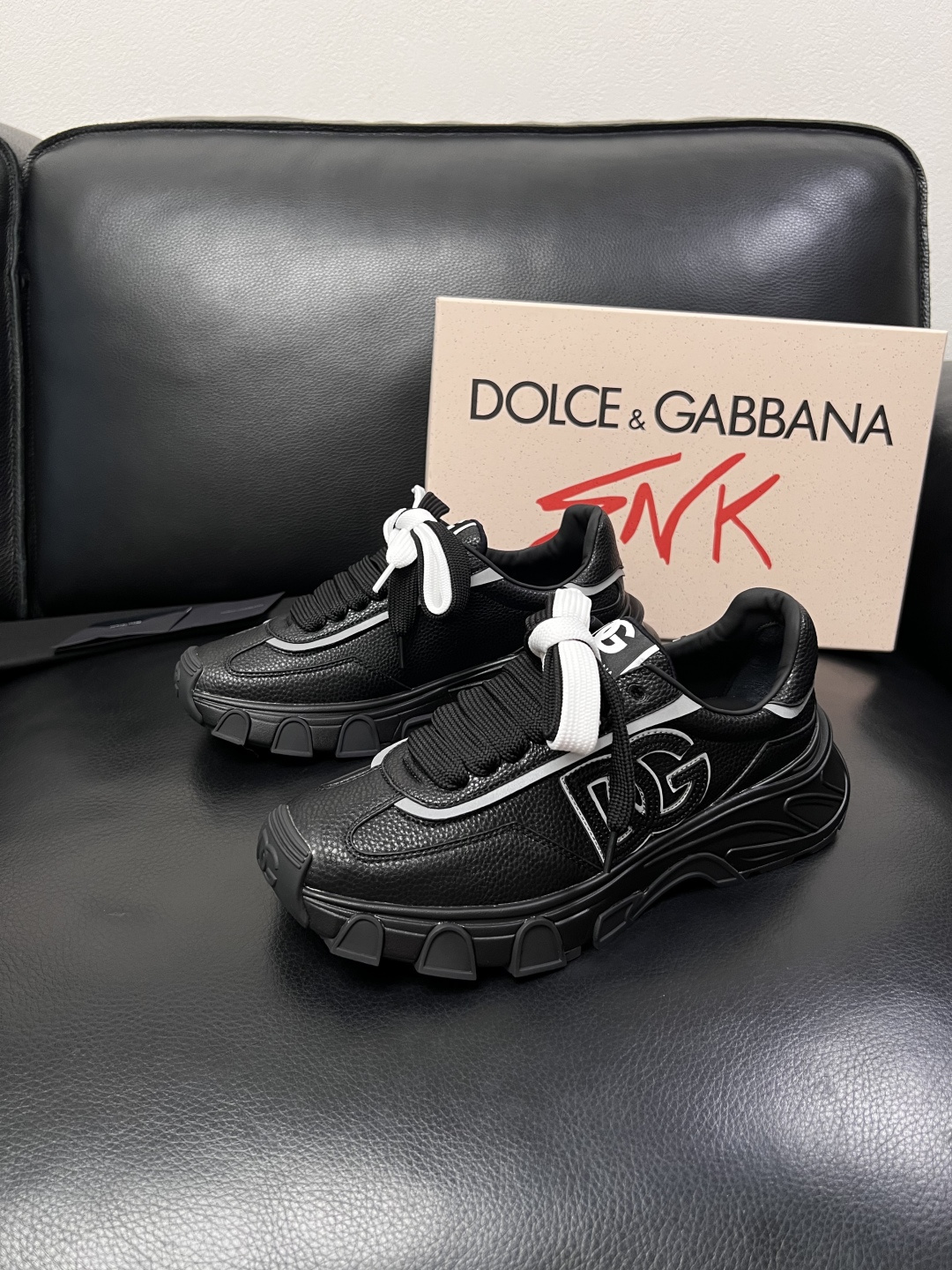 Dolce & Gabbana   高品质  顶级工艺品  杜嘉班纳 爆款专柜新品同步，鞋面意大利进口牛