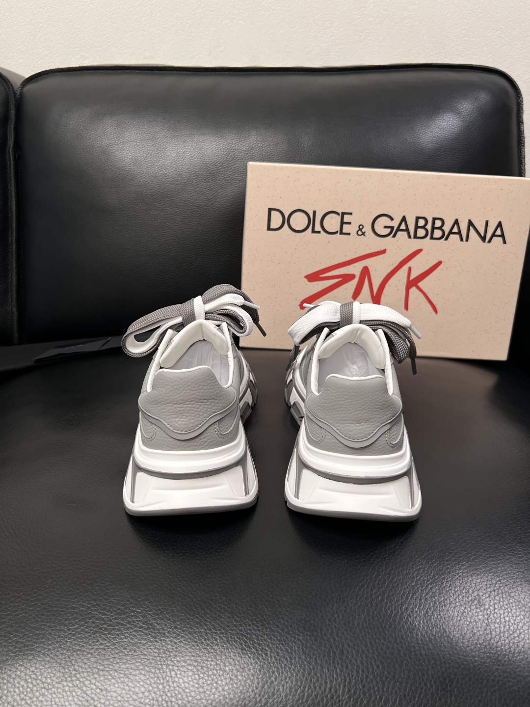 Dolce & Gabbana   高品质  顶级工艺品  杜嘉班纳 爆款专柜新品同步，鞋面意大利进口牛