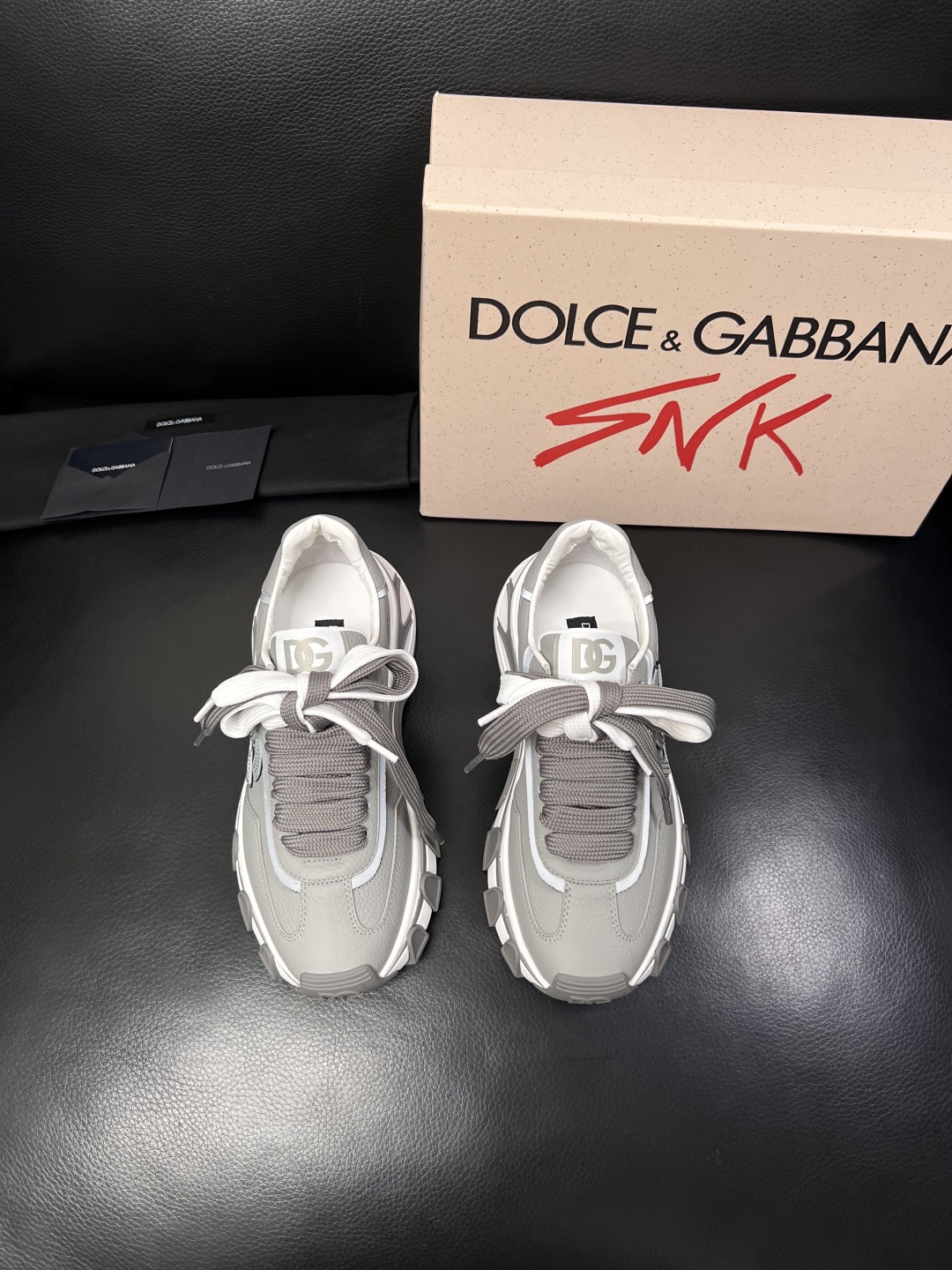 Dolce & Gabbana   高品质  顶级工艺品  杜嘉班纳 爆款专柜新品同步，鞋面意大利进口牛
