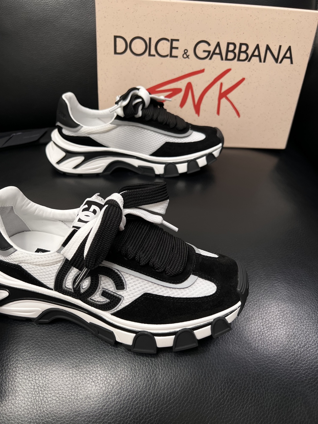 Dolce & Gabbana   高品质  顶级工艺品  杜嘉班纳 爆款专柜新品同步，鞋面意大利进口牛