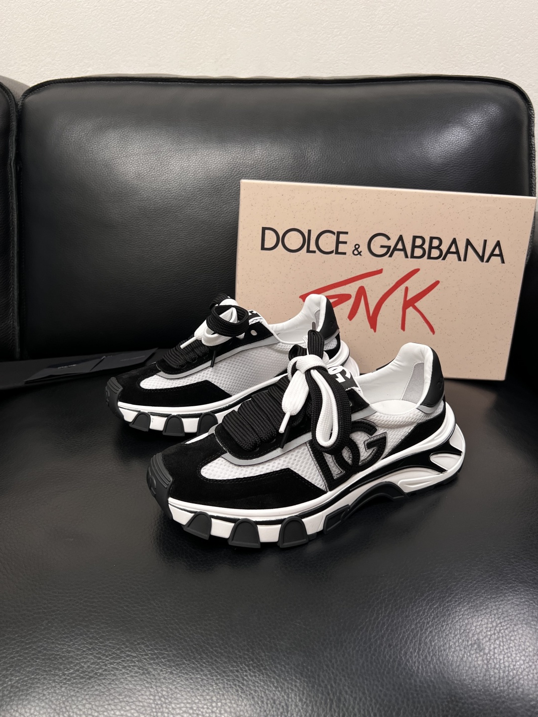 Dolce & Gabbana   高品质  顶级工艺品  杜嘉班纳 爆款专柜新品同步，鞋面意大利进口牛