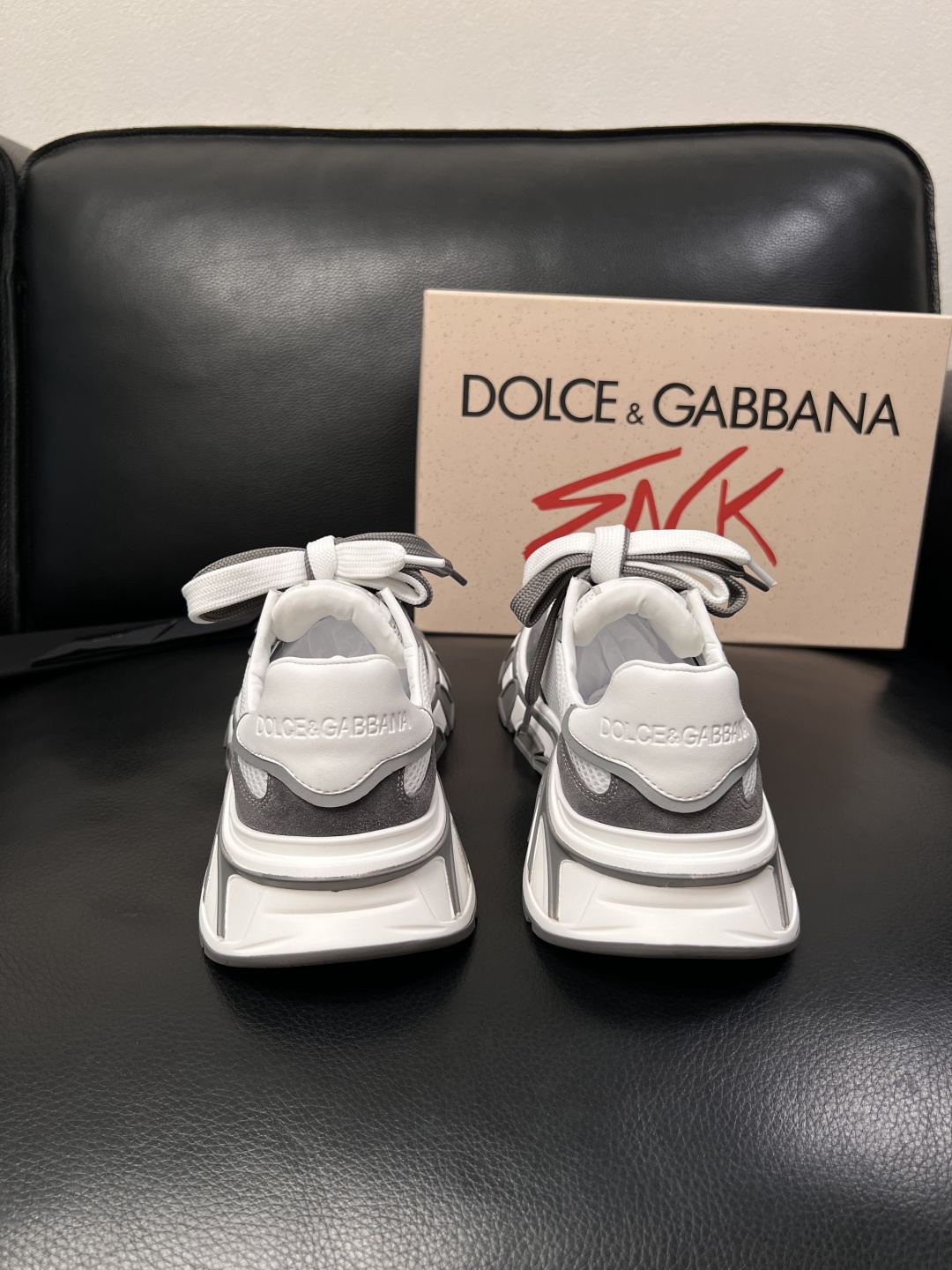 Dolce & Gabbana   高品质  顶级工艺品  杜嘉班纳 爆款专柜新品同步，鞋面意大利进口牛